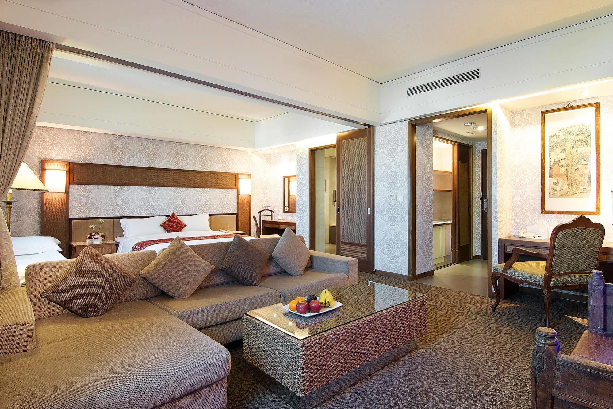 טאינאן Jia Hsin Garden Hotel מראה חיצוני תמונה