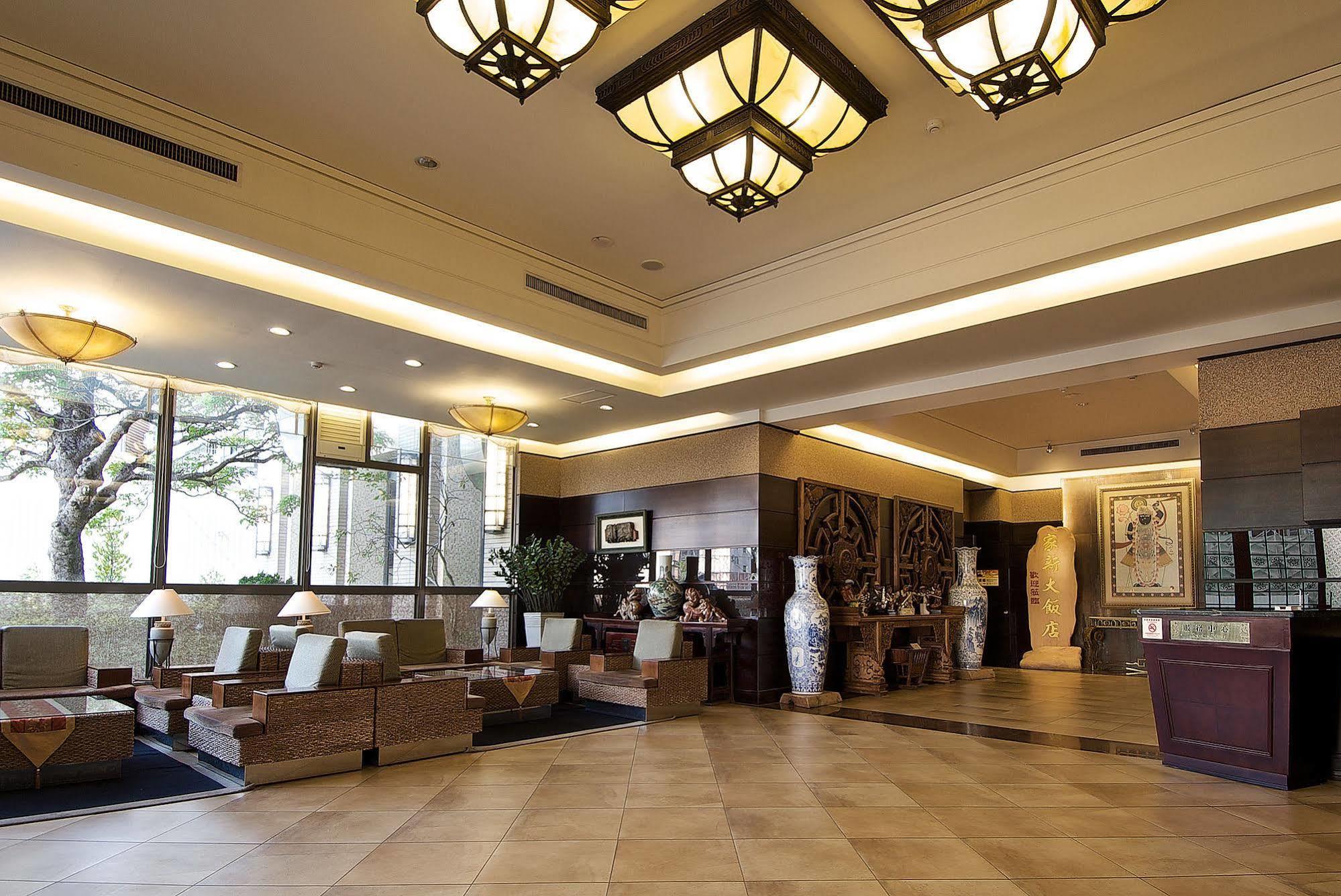 טאינאן Jia Hsin Garden Hotel מראה חיצוני תמונה