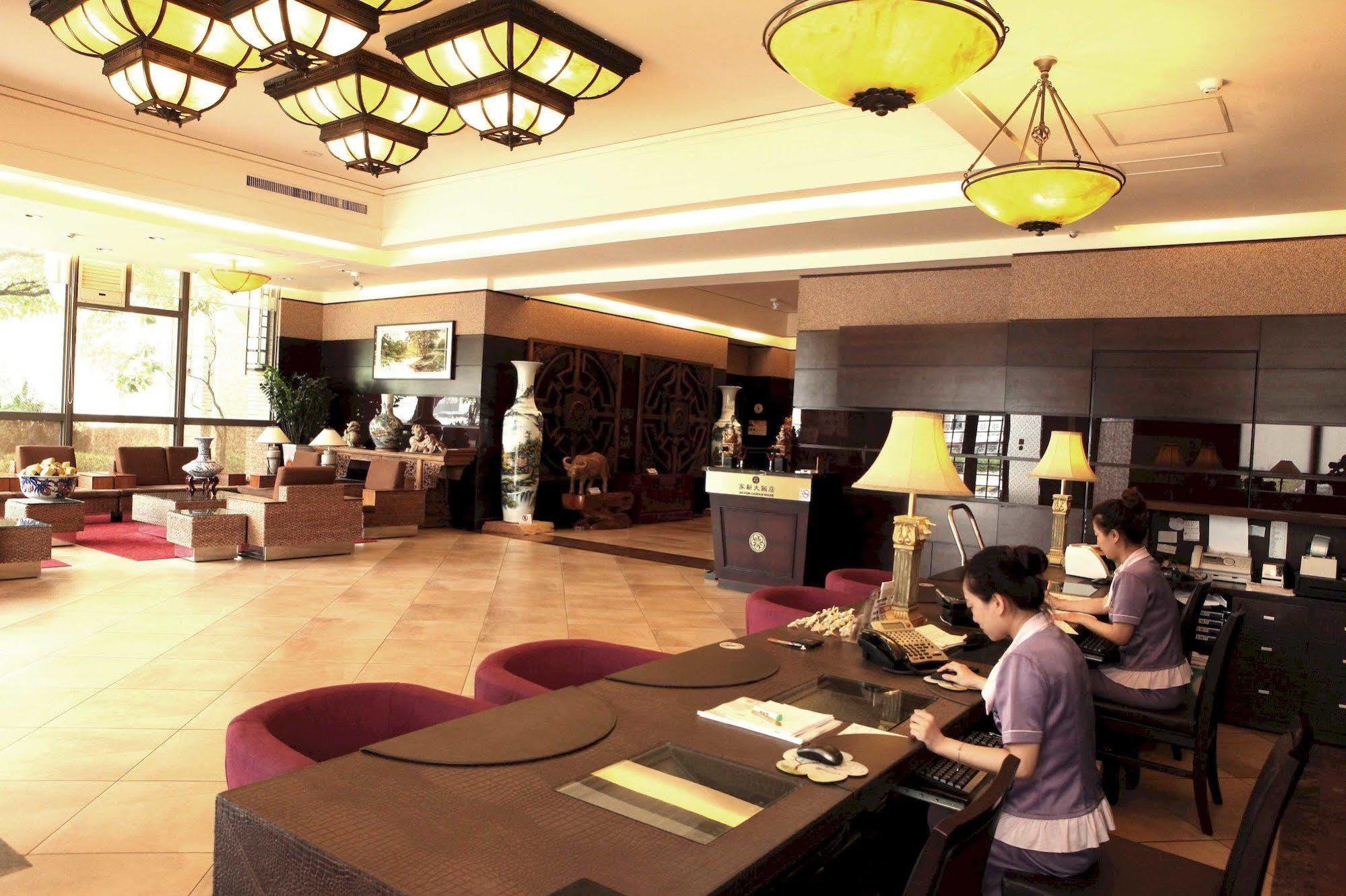 טאינאן Jia Hsin Garden Hotel מראה חיצוני תמונה